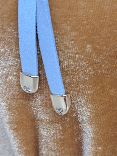 Collar Chocker Camelia de jean - tienda online