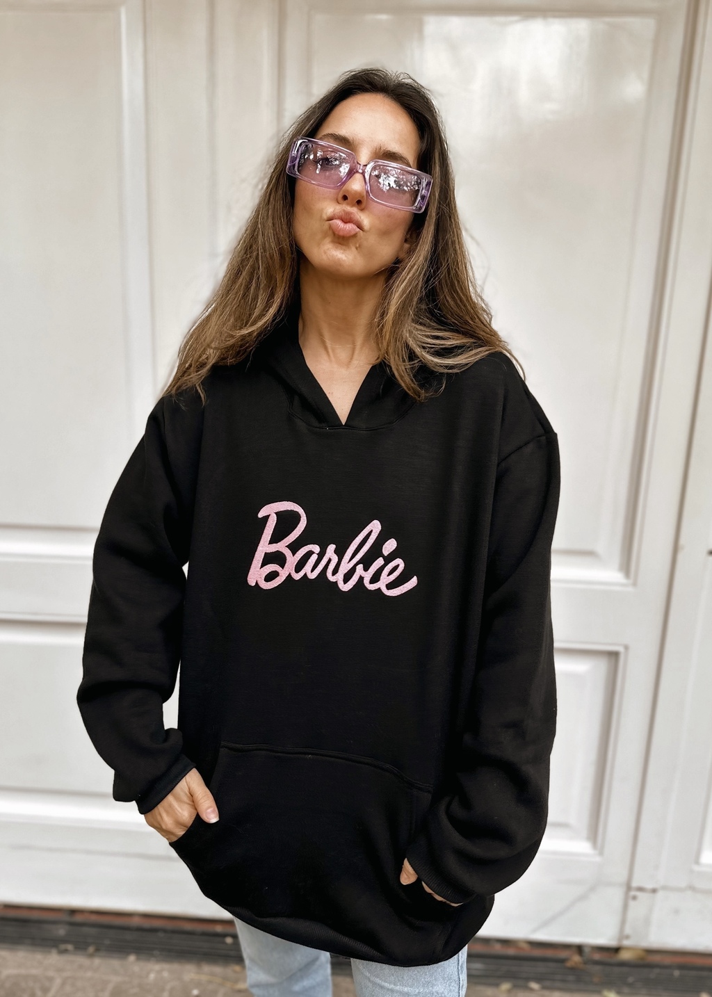 Buzo Barbie Bordado Negro canguro Comprar en Latone