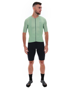 Camisa Ciclismo Marcio May Highline Pistache Foto com Modelo Frente