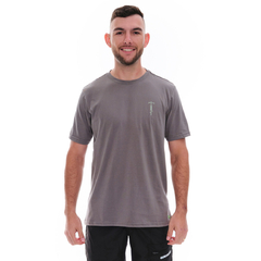 Camiseta Casual Masculina Marcio May Sports Simple Foto com Modelo Frente