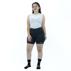 Conjunto de Ciclismo Feminino Camisa Race e Shorts Sports Web One Foto com Modelo Frente