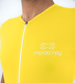 Camisa Ciclismo Márcio May Pro Yellow Saphire Foto com Modelo Detalhes