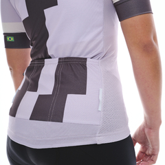 Camisa Ciclismo Feminina Sport Marcio May Effect Foto com Modelo Detalhes