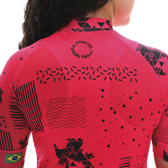 Camisa Ciclismo Feminina Sport Marcio May Lucky Foto com Modelo Detalhes