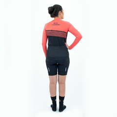 Camisa Ciclismo Feminina Sport Márcio May Manga Longa Fast Coral Foto com Modelo Costas