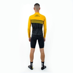 Camisa Ciclismo Sport Márcio May Manga Longa Fast Yellow Foto com Modelo Costas