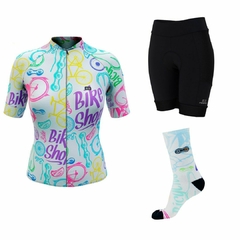 Conjunto de Ciclismo Feminino Camisa e Meia Funny Colored Bicycles + Bermuda Race Carbon