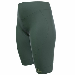Kit Camisa Sport Nature com Bermuda Comfort Verde Militar Lado Esquerdo