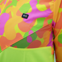 Jaqueta Corta Vento de Ciclismo Feminina Márcio May Race Camuflado Detalhes