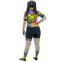 Macaquinho de Ciclismo Feminino Márcio May Sport Monstros Foto com Modelo Costas