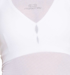 Camisa Regata Feminina Marcio May Sports Segunda Pele Air Branca Foto com Modelo Detalhes