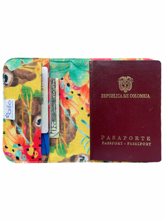 Portapasaporte Oso Perezoso - comprar online