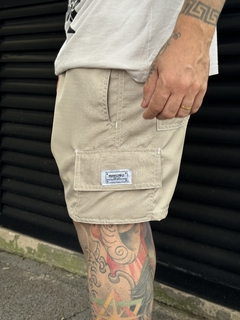 Kit 10 - 01 Shorts Cargo Areia + 01 Camiseta Branca - comprar online