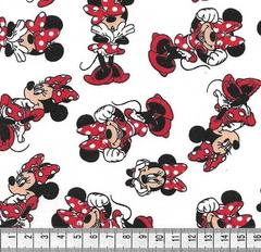 MINNIE POSES FUNDO BRANCO