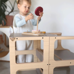 Torre de aprendizaje montessori de madera para niños