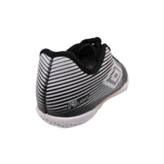 Botin Umbro Id F5 Light Jr Negro/bl + Medias Gratis! - PASION AL DEPORTE