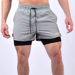 Short con calza y bolsillos deportivo hombre gris- shlybccmicro - comprar online
