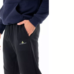 Imagen de Combo Pantalón Deportivo Hombre Chupin Lycra - Plycc y pantalón recto de algodón