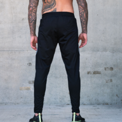 Pantalon Deportivo Hombre Chupin Lycra +short Cargo Bolsillo - PASION AL DEPORTE