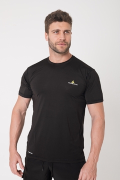 Remera Deportiva Negra Rehodry Hombre + Short Microfibra Shmicro - comprar online