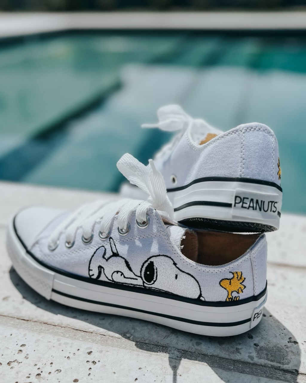 Zapatillas Snoopy Edicion Bordada color White