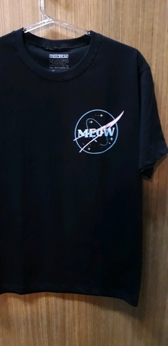 CAMISETA MEOW GATO ASTRONAUTA (FRENTE E COSTAS) na internet