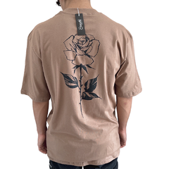Camiseta Oversized Marrom Estampada Rosa Stecchi - comprar online