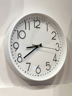 RELOJ DE PARED BLANCO Y NEGRO 29CM DecoHome
