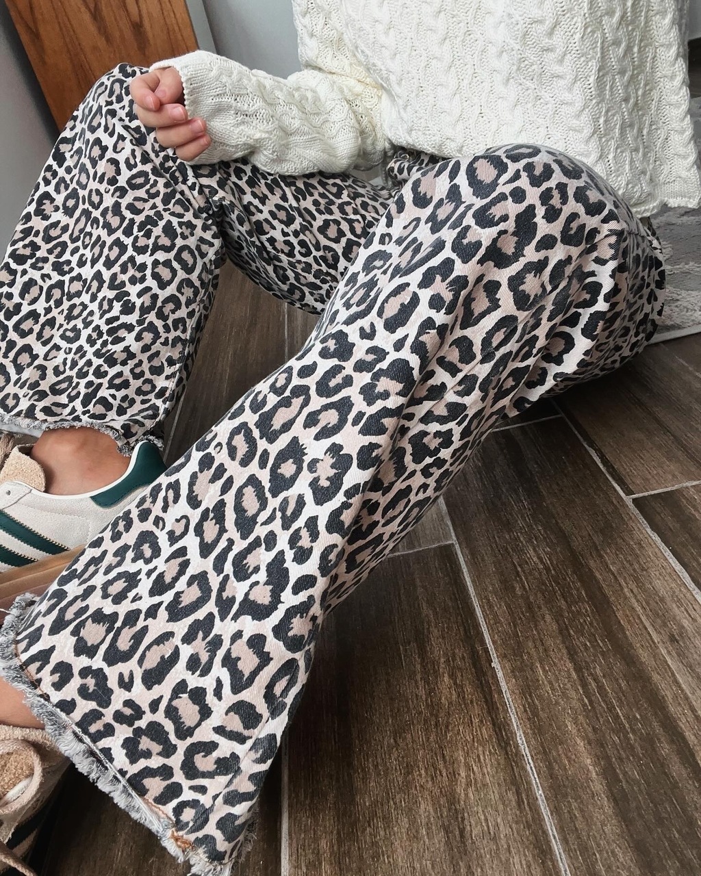 Pantalón animal print mujer hotsell