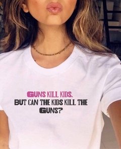 Camiseta Yungblud “Guns Kill Kids”