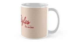 Caneca live on tour Harry Styles na internet