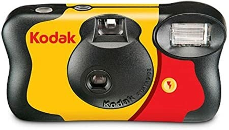 Camera Descartável Kodak Funsaver (27 exp / ISO 800 / 35mm / flash embutido) - comprar online