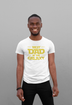Camiseta Best Dad in The Galaxy na internet