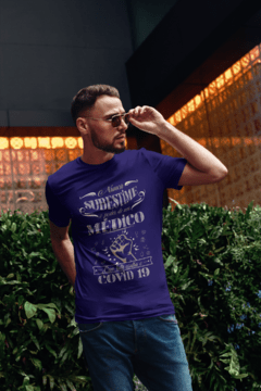Camiseta Nunca subestime o poder de um Médico que luta contra a Covid-19 - comprar online
