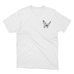 Camiseta Borboleta Peito - comprar online