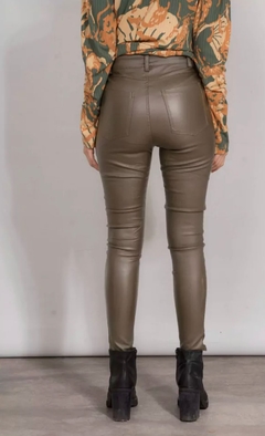 Pantalon Engomado Clasico (9631) - tienda online