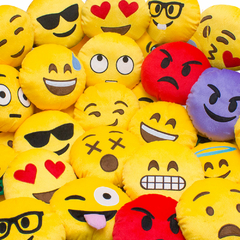 Almofada De Pelúcia Emoji Emoticon Vários Modelos Fofostore na internet