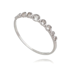 Anillo gradual en oro con Zafiros blancos (versión más ligera) - comprar online