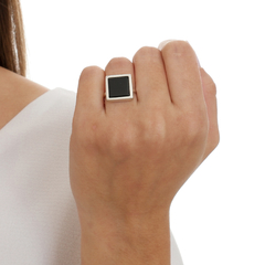 Square-shaped Onyx Ring - buy online