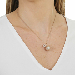 Collar con perla rosé y cristal de cuarzo - comprar online