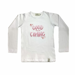 Art. 8583 - Remera niña good things are coming en internet