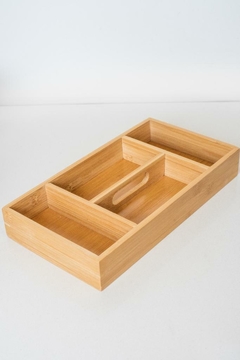 BANDEJA "VALSEN" DE BAMBOO RECTANGULAR CON MANIJA Y 4 DIVISIONES - comprar online