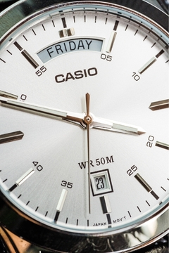 Reloj Casio MTP-1370L-7AVDF - GOLDEN STORE