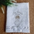 Toalha de batizado bordada em cambraia de linho personalizada anjinho