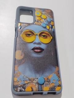 Moto G32 Funda Rigida Varnish diseños Chica con Lentes