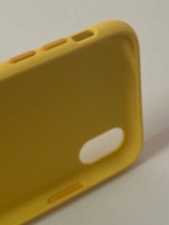 iPhone Xr Funda silicona soft mate Amarilla - Tecnostreet785