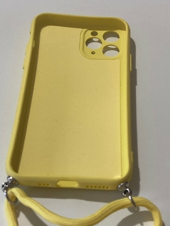 iPhone 11 Pro funda silicone case HANG Amarilla en internet
