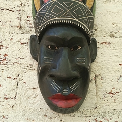 Máscara Tikuna Cocar na internet