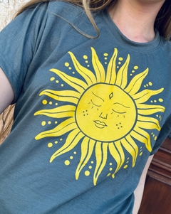 Remera Sol - comprar online