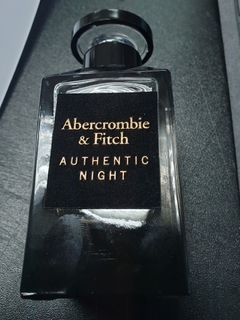 LACRADO - Authentic Night Eau de Toilette - ABERCROMBIE & FITCH - PRAZO DE POSTAGEM DIFERENTE, leia a descrição! na internet